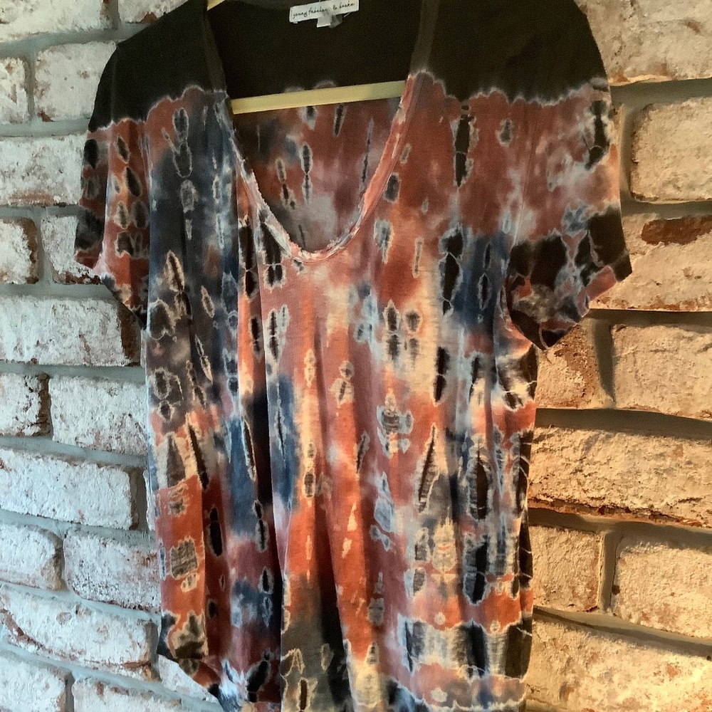 Young fabulous and broke distressed tie dye print top